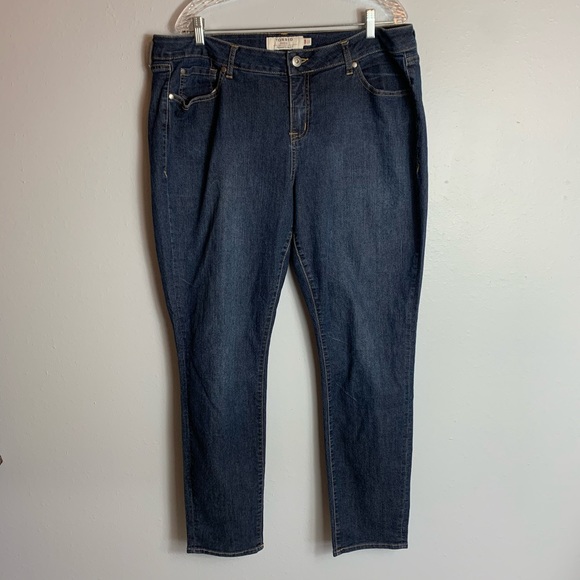 torrid Denim - ALMOST BRAND NEW TORRID JEANS SIZE 18R torrid Denim - ALMOST BRAND NEW TORRID JEANS SIZE 18R